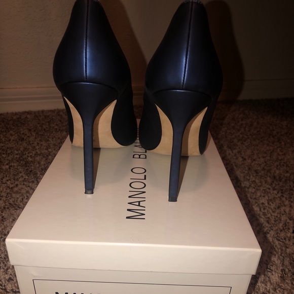 Navy Blue Manolo Blahnik Heels - Picture 3 of 7